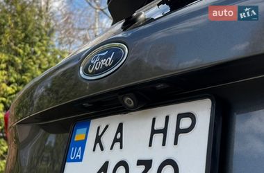 Хэтчбек Ford Focus 2015 в Ровно