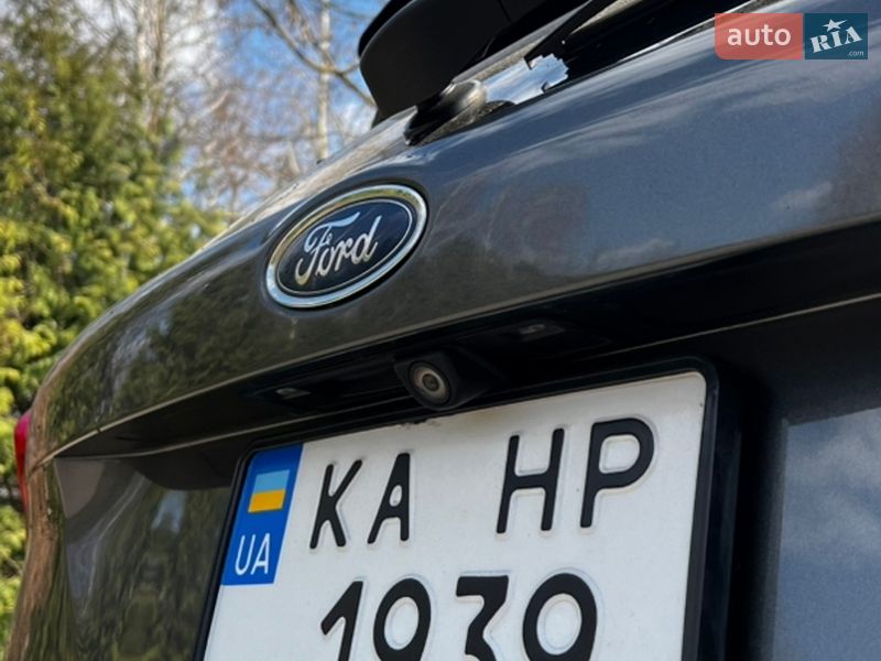 Хэтчбек Ford Focus 2015 в Ровно