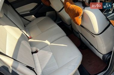 Хэтчбек Ford Focus 2015 в Ровно