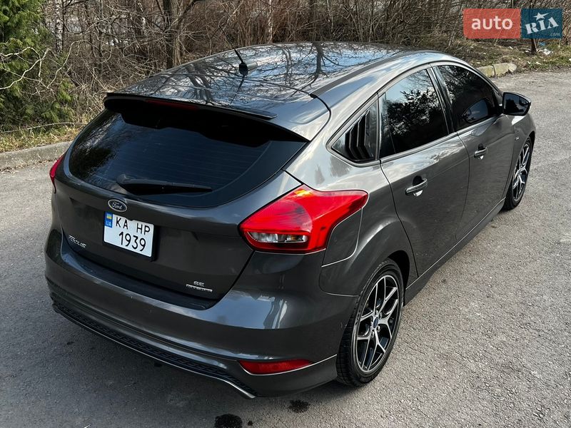 Хэтчбек Ford Focus 2015 в Ровно
