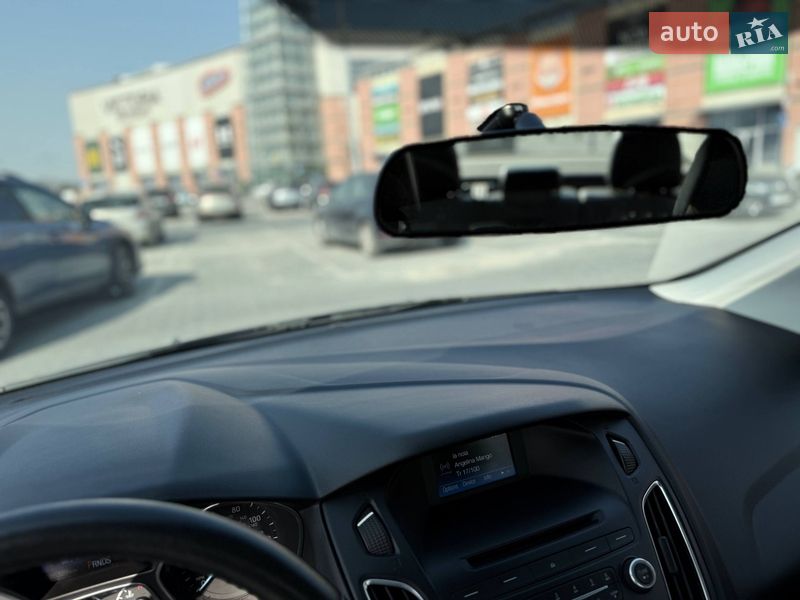 Седан Ford Focus 2015 в Львове