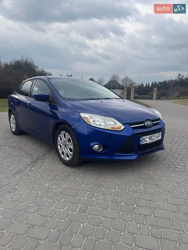 2010 Ford Focus - мініатюра 10