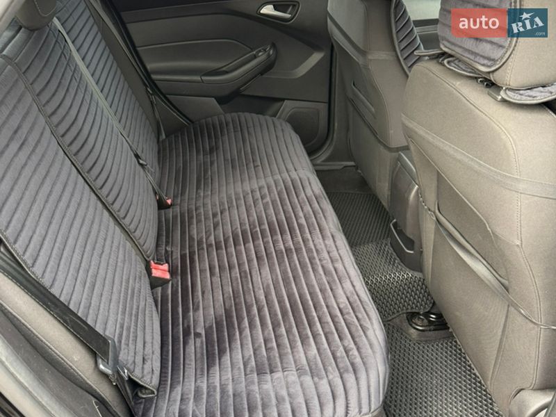 Седан Ford Focus 2015 в Чернигове