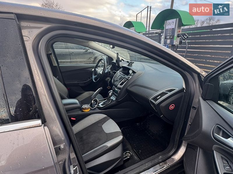 Хетчбек Ford Focus 2013 в Львові фото 12 Хетчбек Ford Focus 2013 в Львові