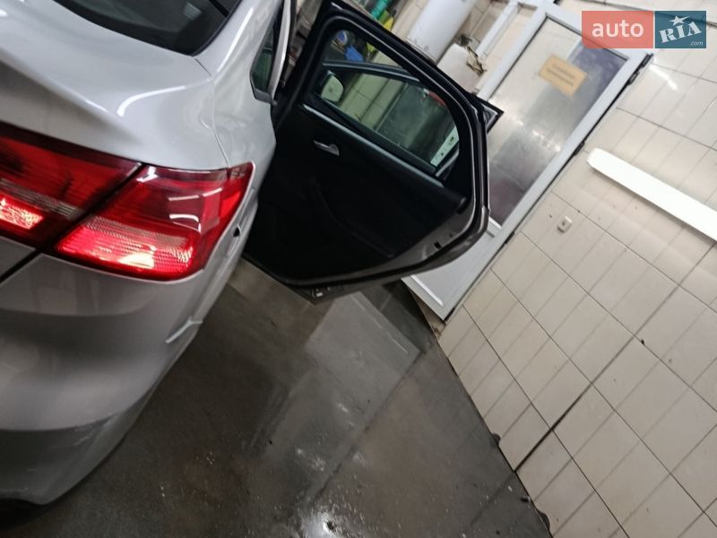 Седан Ford Focus 2016 в Броварах фото 5 Седан Ford Focus 2016 в Броварах