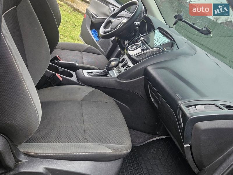 Хэтчбек Ford Focus 2011 в Перемышлянах фото 7 Хэтчбек Ford Focus 2011 в Перемышлянах