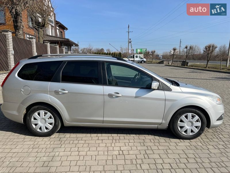 Универсал Ford Focus 2010 в Луцке фото 4 Универсал Ford Focus 2010 в Луцке