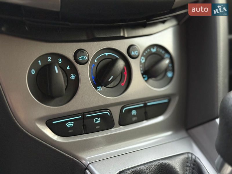 Хетчбек Ford Focus 2011 в Володимирі фото 15 Хетчбек Ford Focus 2011 в Володимирі