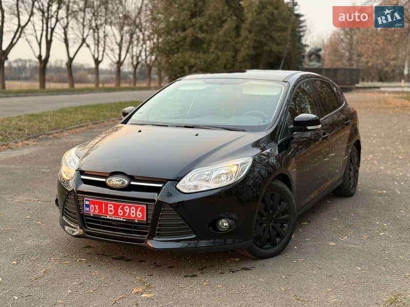 Хетчбек Ford Focus 2011 в Володимирі фото Хетчбек Ford Focus 2011 в Володимирі