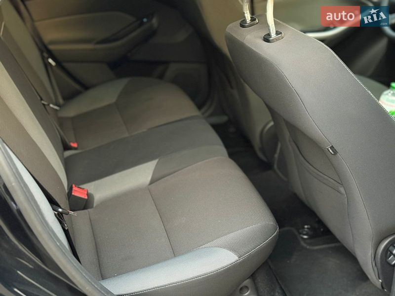 Хетчбек Ford Focus 2011 в Володимирі фото 20 Хетчбек Ford Focus 2011 в Володимирі