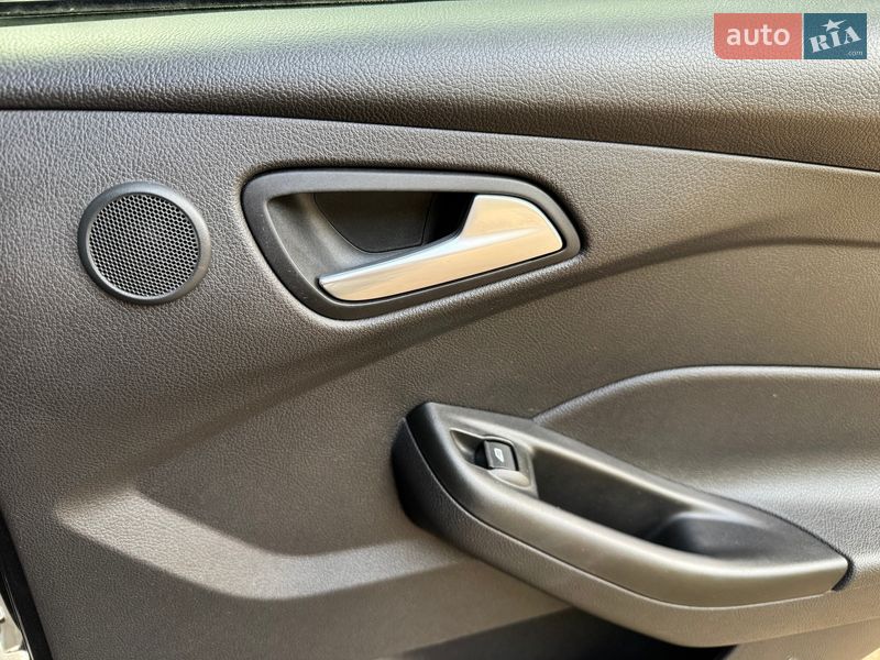 Хэтчбек Ford Focus 2017 в Николаеве фото 20 Хэтчбек Ford Focus 2017 в Николаеве