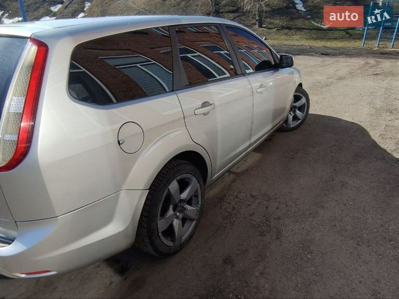 Універсал Ford Focus 2009 в Ромнах фото 5 Універсал Ford Focus 2009 в Ромнах