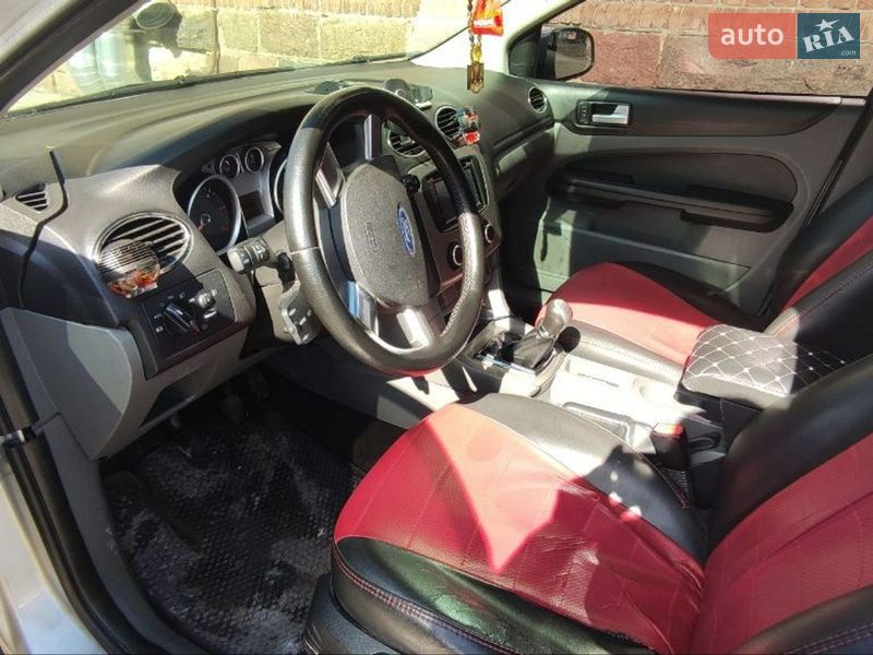 Універсал Ford Focus 2009 в Ромнах фото 11 Універсал Ford Focus 2009 в Ромнах
