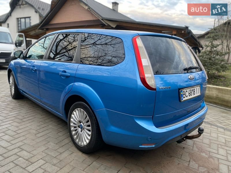Універсал Ford Focus 2010 в Жовкві