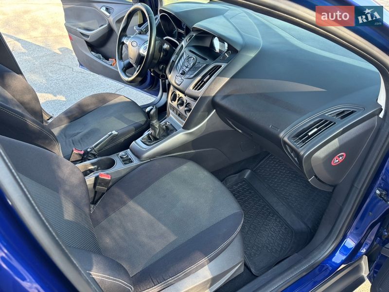 Седан Ford Focus 2013 в Гадячі фото 12 Седан Ford Focus 2013 в Гадячі