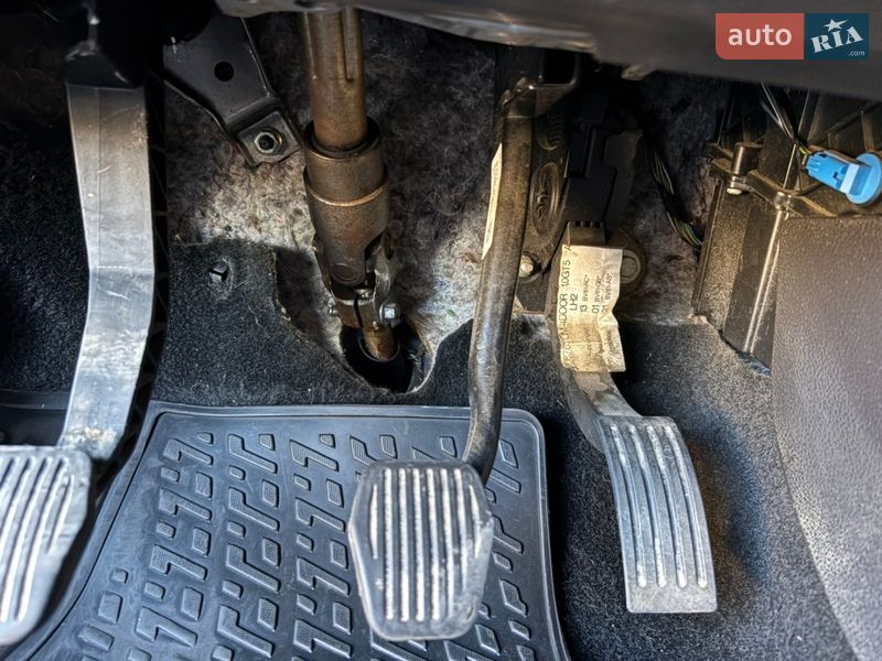 Седан Ford Focus 2013 в Гадячі фото 16 Седан Ford Focus 2013 в Гадячі