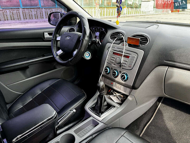 Хэтчбек Ford Focus 2008 в Киеве фото 27 Хэтчбек Ford Focus 2008 в Киеве