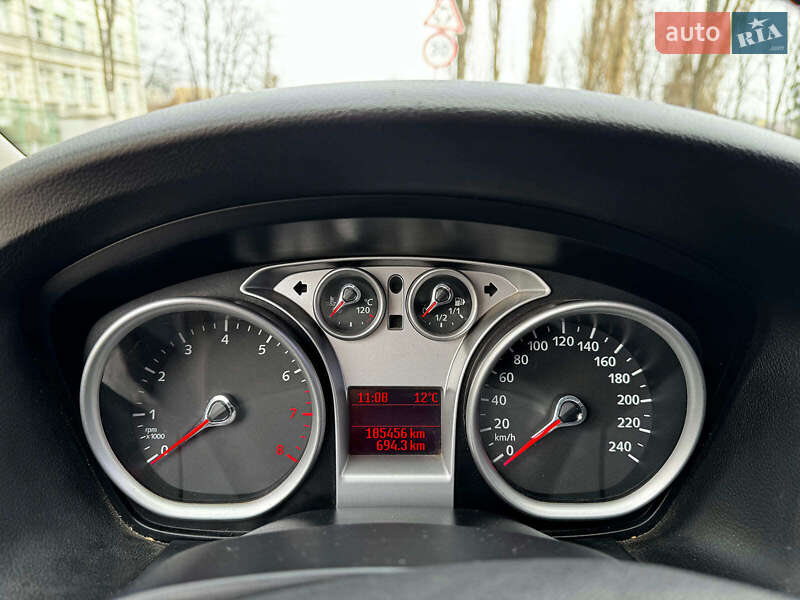 Хэтчбек Ford Focus 2008 в Киеве фото 15 Хэтчбек Ford Focus 2008 в Киеве