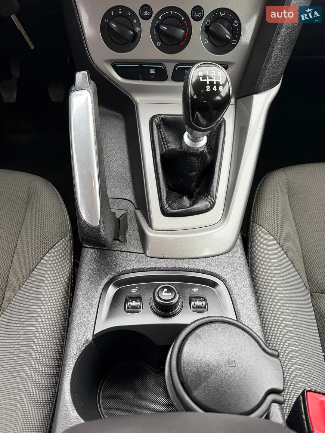 2011 Ford Focus - мініатюра 25