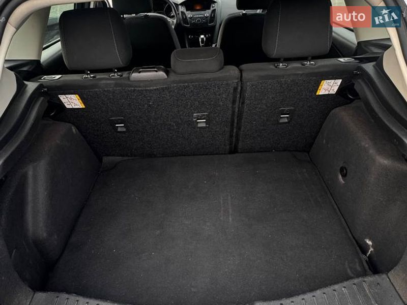 Хэтчбек Ford Focus 2015 в Городке фото 12 Хэтчбек Ford Focus 2015 в Городке