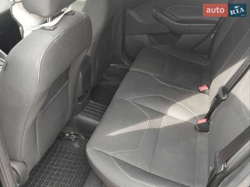 Седан Ford Focus 2015 в Харькове фото 8 Седан Ford Focus 2015 в Харькове