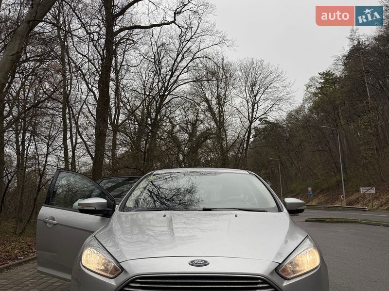 Седан Ford Focus 2017 в Львове фото Седан Ford Focus 2017 в Львове