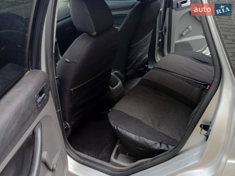 Універсал Ford Focus 2007 в Старокостянтинові фото 9 Універсал Ford Focus 2007 в Старокостянтинові