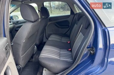 Хэтчбек Ford Focus 2011 в Киеве