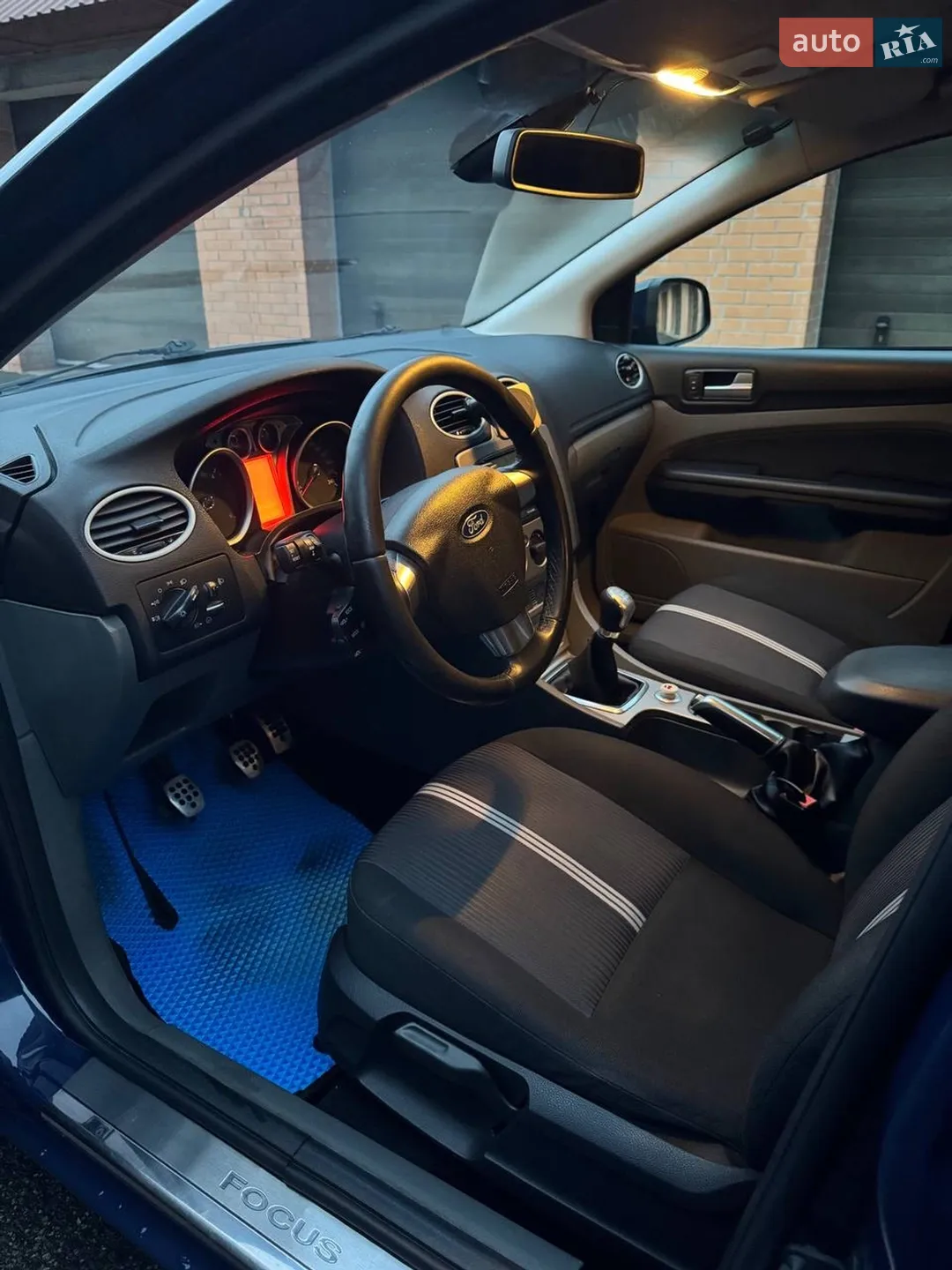 2010 Ford Focus - мініатюра 13