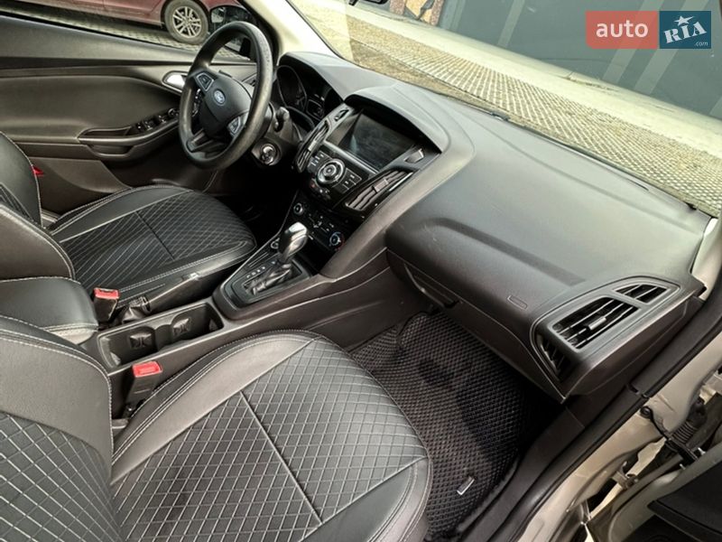 Седан Ford Focus 2015 в Хмельницькому