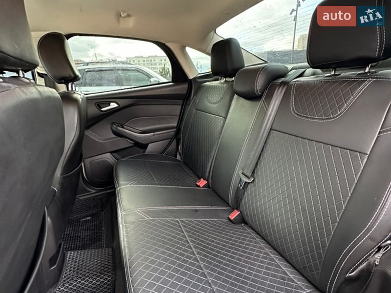 Седан Ford Focus 2015 в Хмельницькому