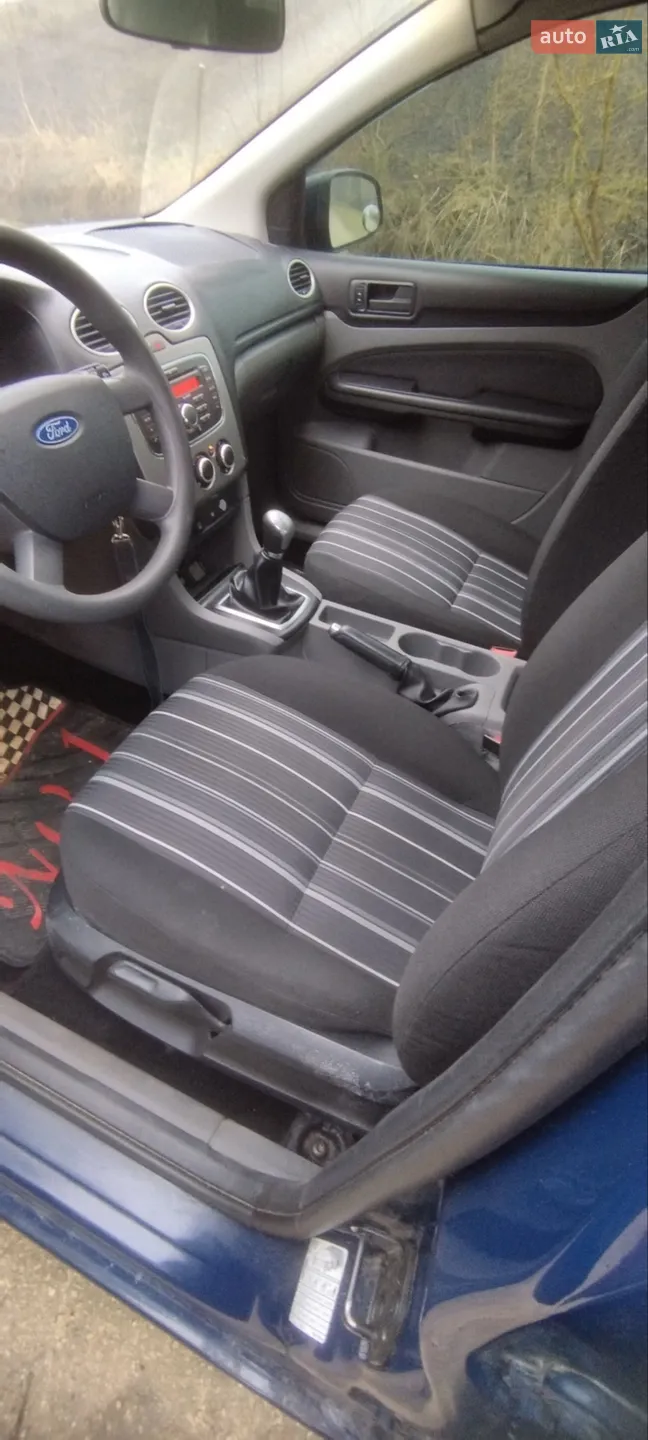2010 Ford Focus - мініатюра 40