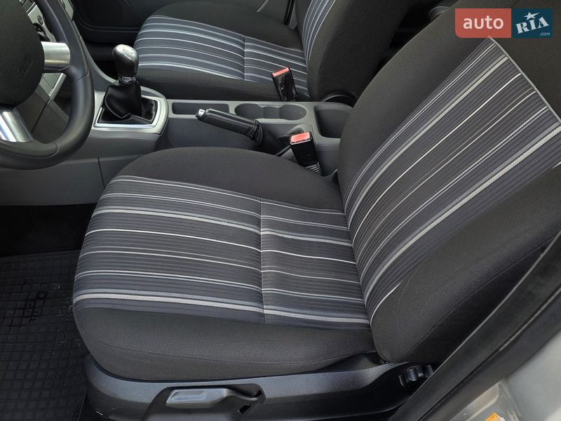Универсал Ford Focus 2010 в Тернополе фото 23 Универсал Ford Focus 2010 в Тернополе