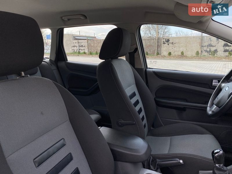 Универсал Ford Focus 2010 в Вознесенске