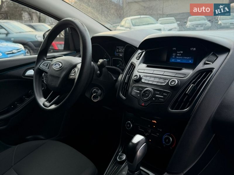 Седан Ford Focus 2015 в Чернігові