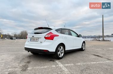 Хэтчбек Ford Focus 2014 в Киеве