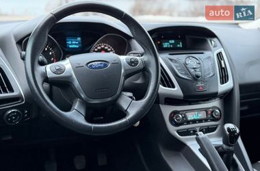 Хэтчбек Ford Focus 2014 в Киеве