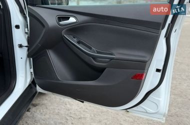 Хэтчбек Ford Focus 2014 в Киеве