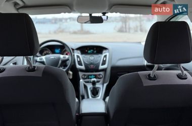Хэтчбек Ford Focus 2014 в Киеве