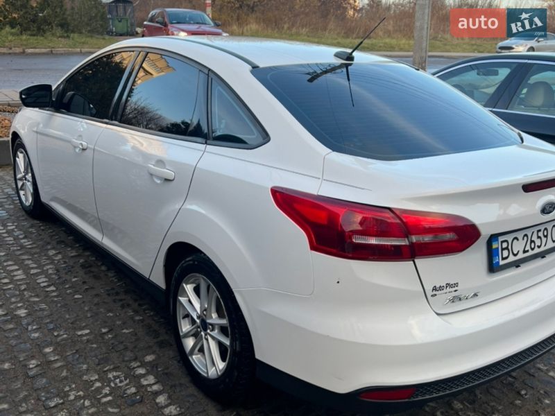 Седан Ford Focus 2015 в Львові