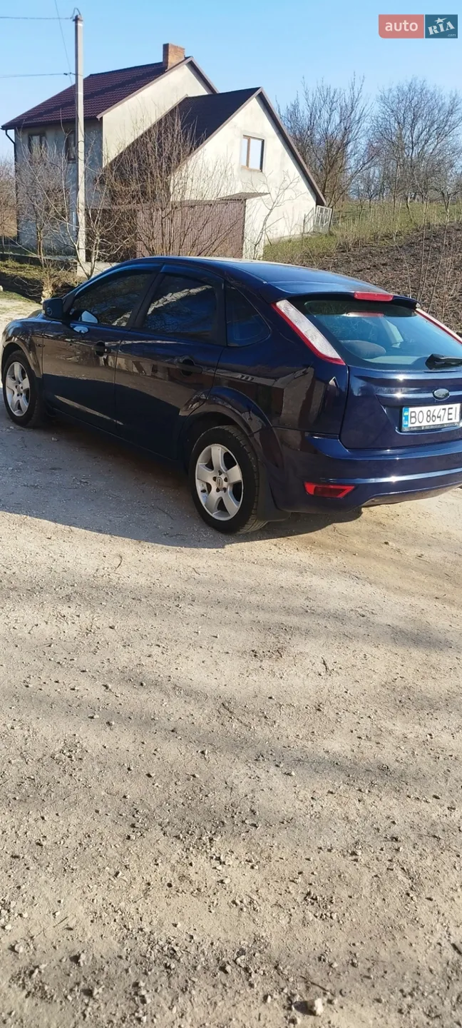 2010 Ford Focus - мініатюра 5