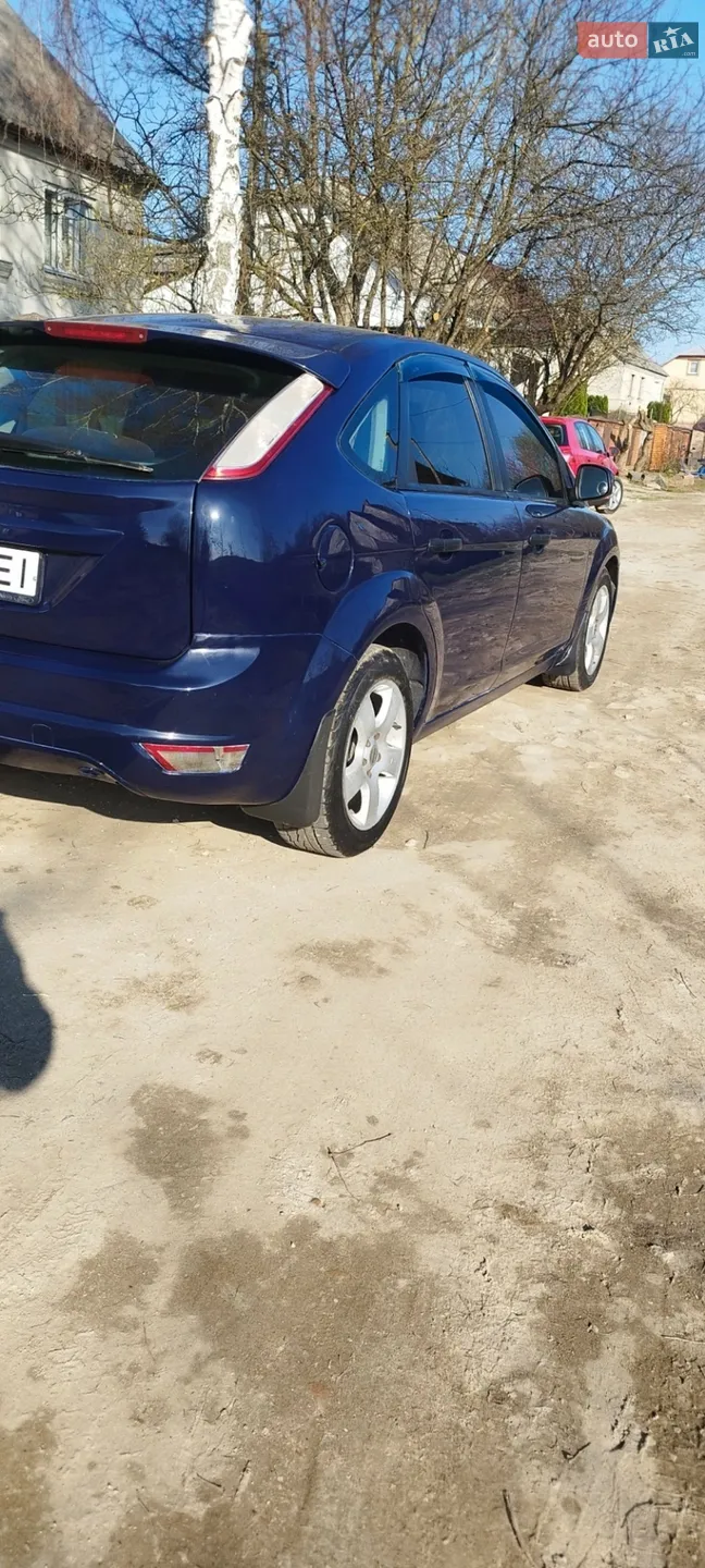 2010 Ford Focus - мініатюра 19