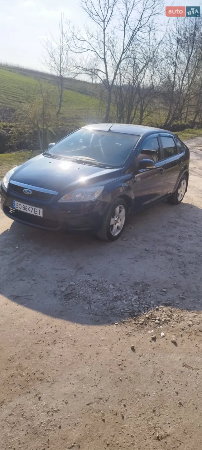 2010 Ford Focus - мініатюра 21
