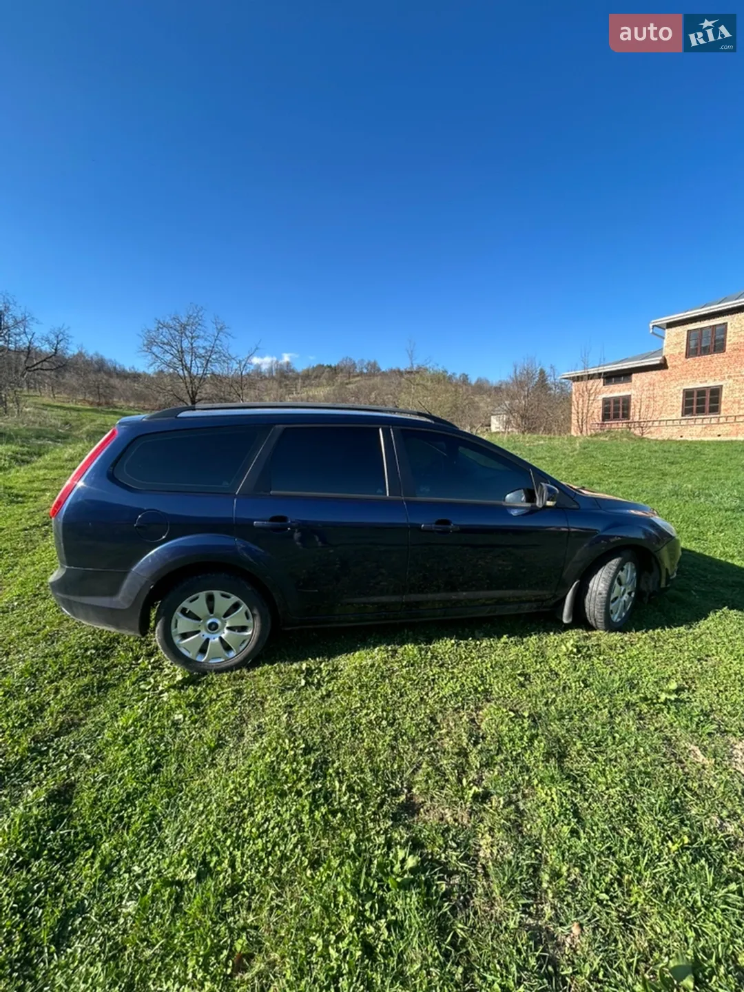 2010 Ford Focus - мініатюра 4
