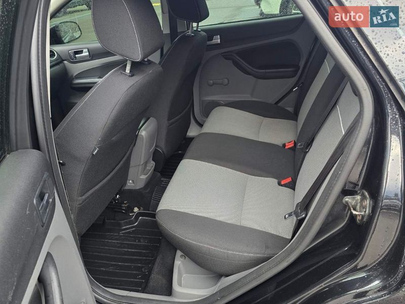 Хэтчбек Ford Focus 2010 в Полтаве фото 19 Хэтчбек Ford Focus 2010 в Полтаве