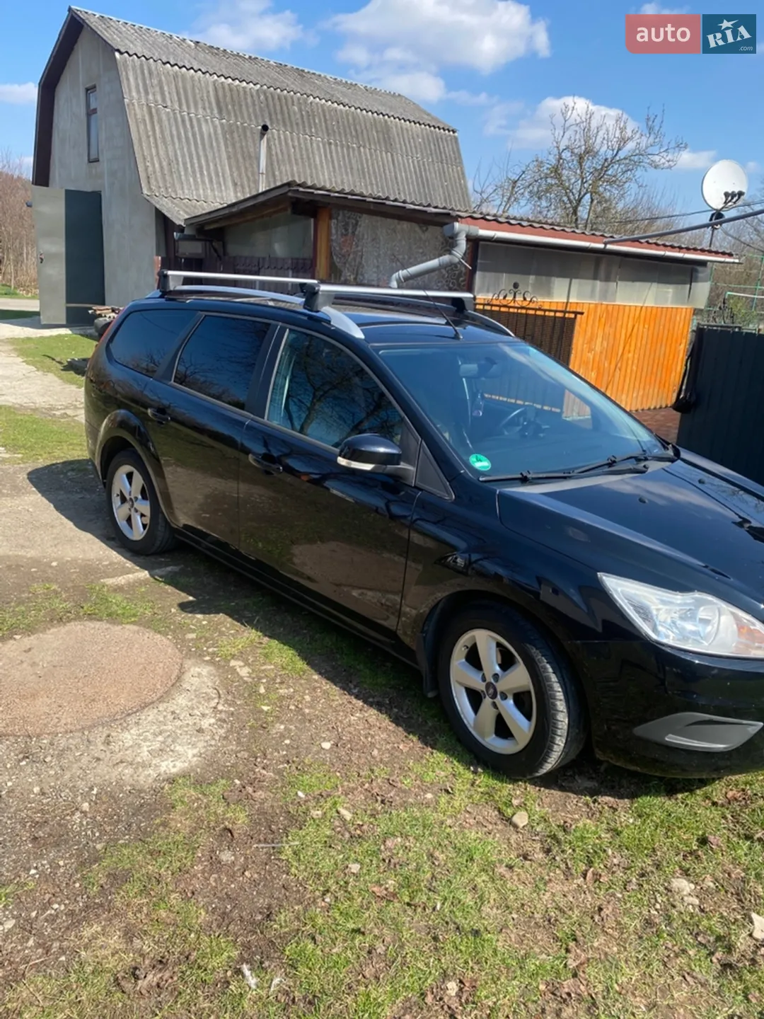 2010 Ford Focus - мініатюра 2