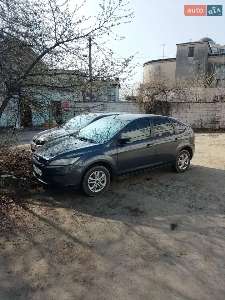 2010 Ford Focus - мініатюра 12