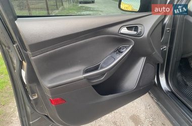 Хетчбек Ford Focus 2016 в Дніпрі