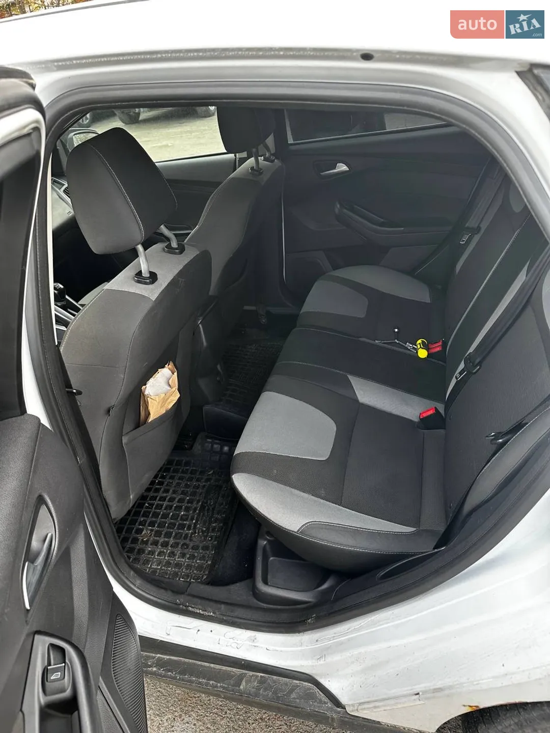 2012 Ford Focus - мініатюра 9