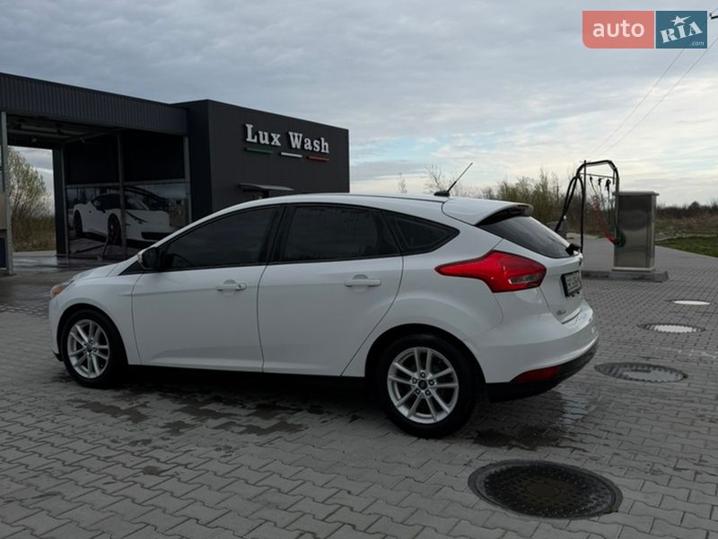 Хетчбек Ford Focus 2015 в Львові